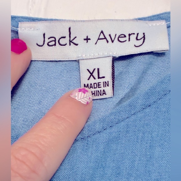 *3 for $20* Chambray Tiered Dress, Jack + Avery, Prairie Look, Tie Closure, XL - Picture 6 of 8